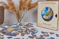 Puzzle En Bois – Planete Terra 13 Puzzle En Bois – Planete Terra -Les Des masKes Planete Terra Puzzle en Bois 5 800x534 1