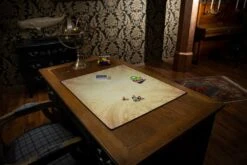 Immersion - Tapis de Cartes Compass Sepia (70 x 60 cm) 7 Immersion - Tapis de Cartes Compass Sepia (70 x 60 cm) -Les Des masKes Tapis de cartes Compass Sepia 70X60 cm3